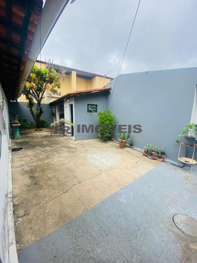 Casa para alugar com 3 quartos, 390m² - Foto 19