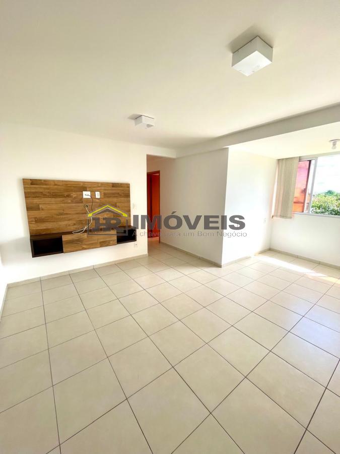 Apartamento à venda com 3 quartos, 74m² - Foto 2