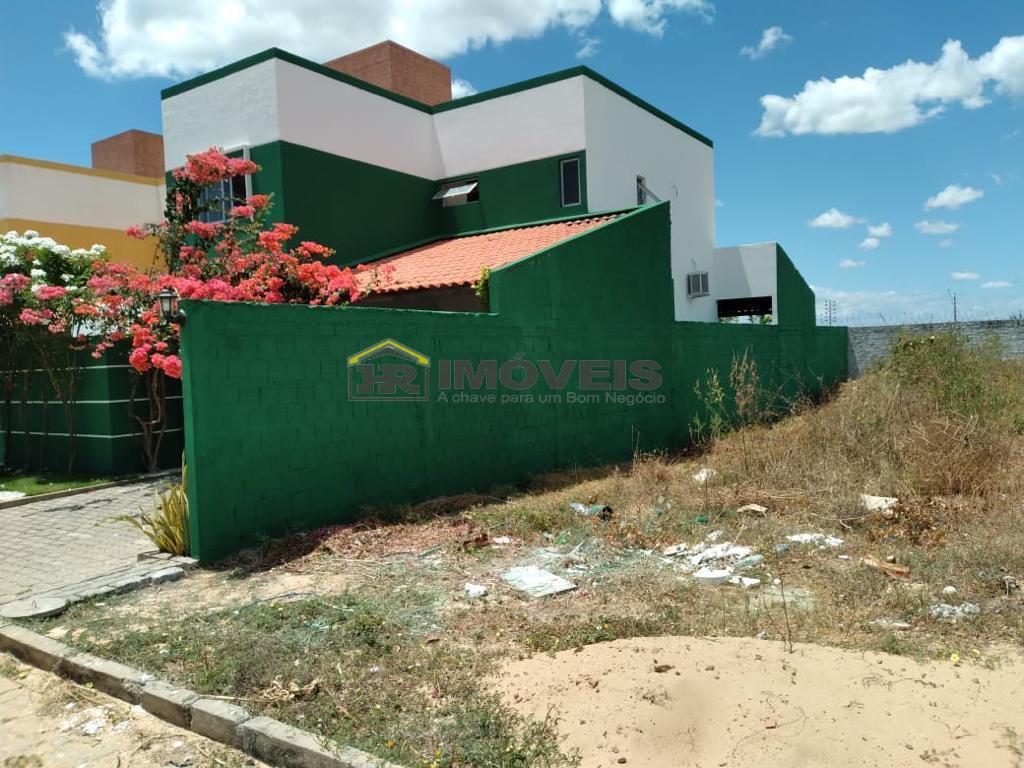 Casa de Condomínio à venda com 4 quartos, 250m² - Foto 3