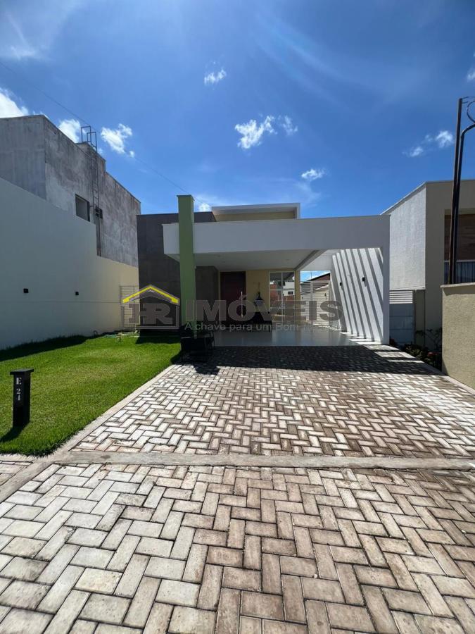 Casa de Condomínio à venda com 3 quartos, 300m² - Foto 1