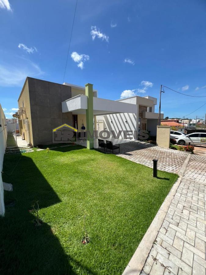 Casa de Condomínio à venda com 3 quartos, 300m² - Foto 2