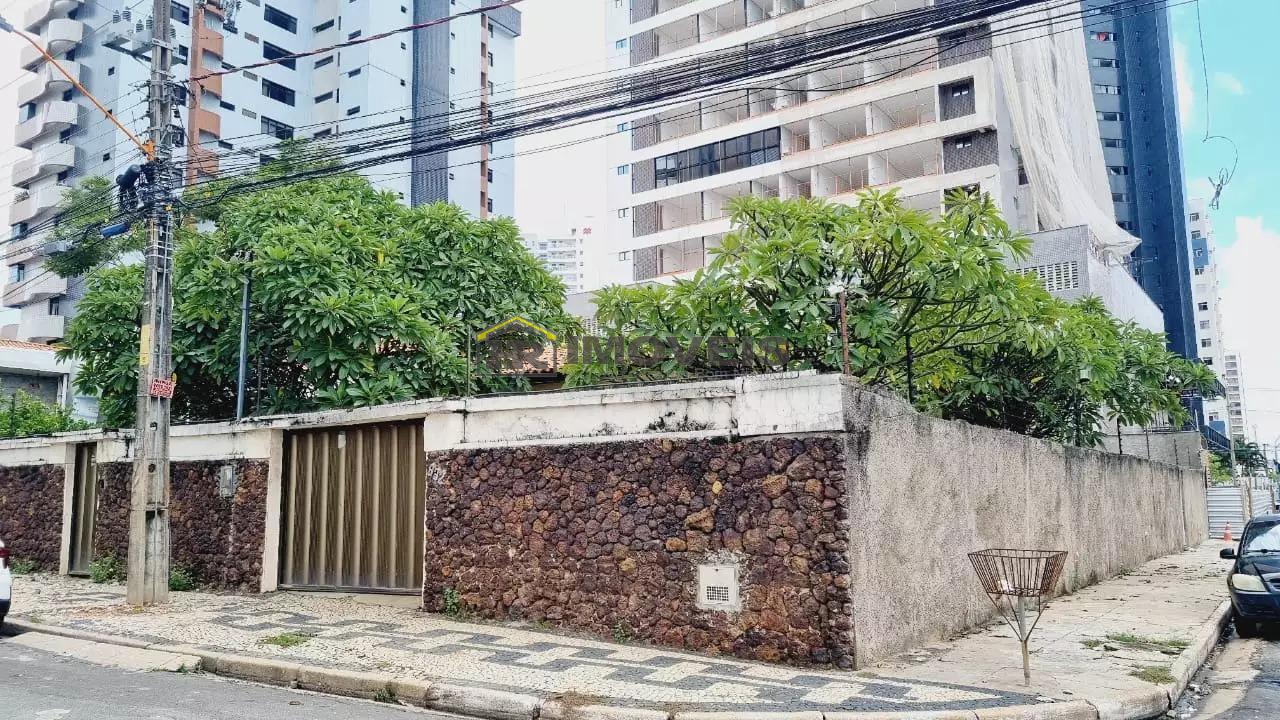 Casa para alugar com 4 quartos, 264m² - Foto 1