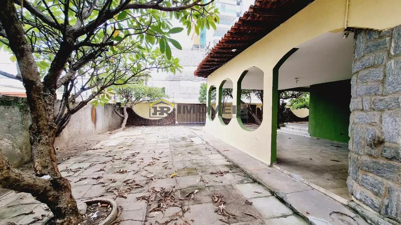 Casa para alugar com 4 quartos, 264m² - Foto 4