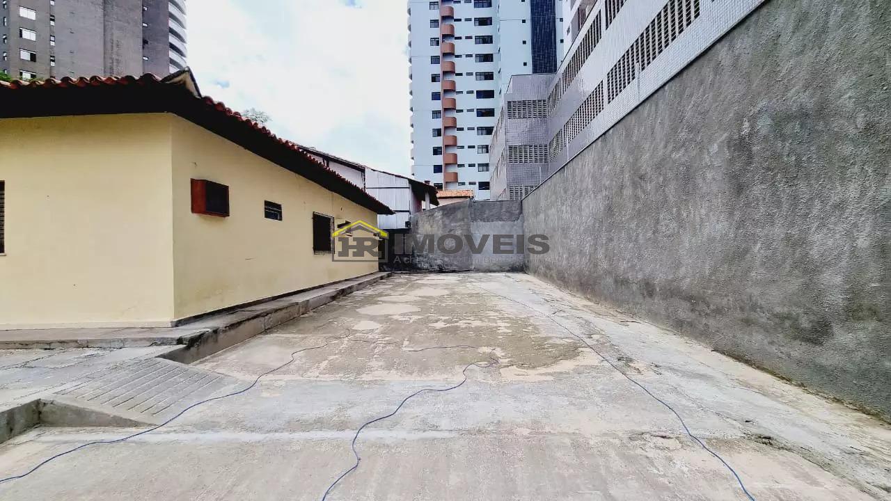 Casa para alugar com 4 quartos, 264m² - Foto 18