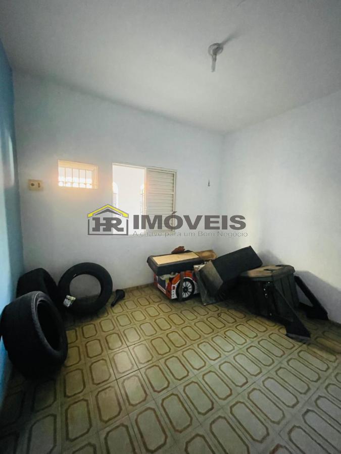 Casa para alugar com 4 quartos, 200m² - Foto 10