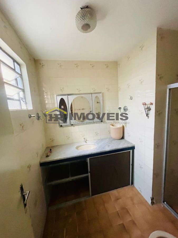 Casa para alugar com 4 quartos, 200m² - Foto 14