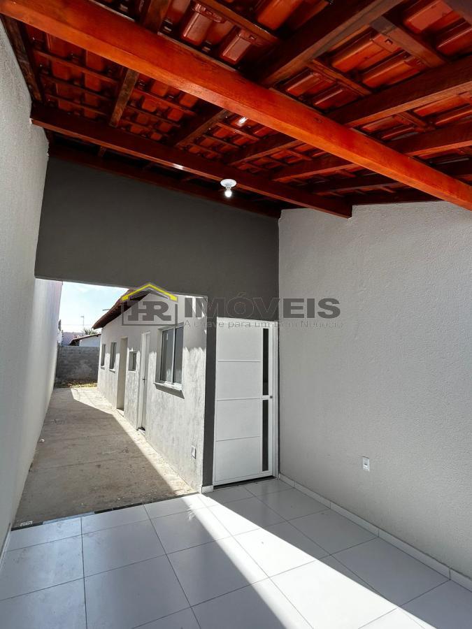 Casa à venda com 3 quartos, 180m² - Foto 2