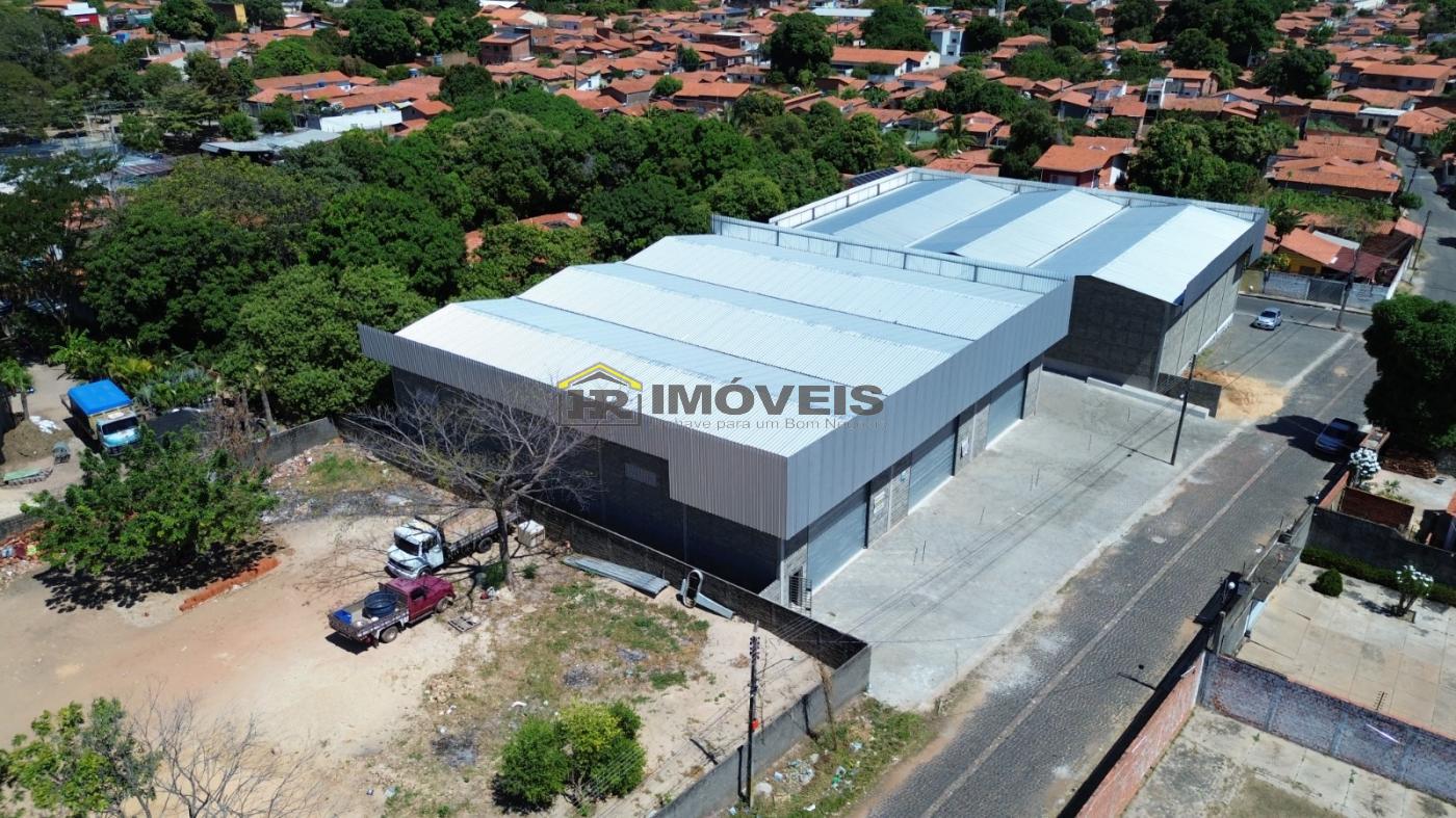 Depósito-Galpão-Armazém para alugar, 1600m² - Foto 2