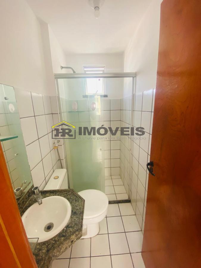 Apartamento para alugar com 2 quartos, 70m² - Foto 11