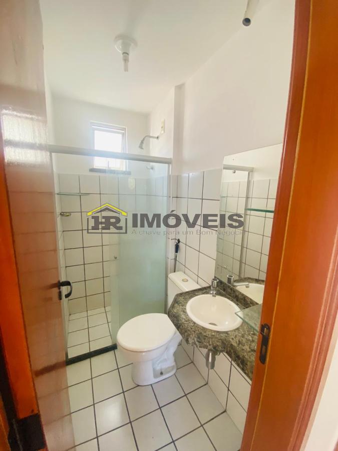 Apartamento para alugar com 2 quartos, 70m² - Foto 14