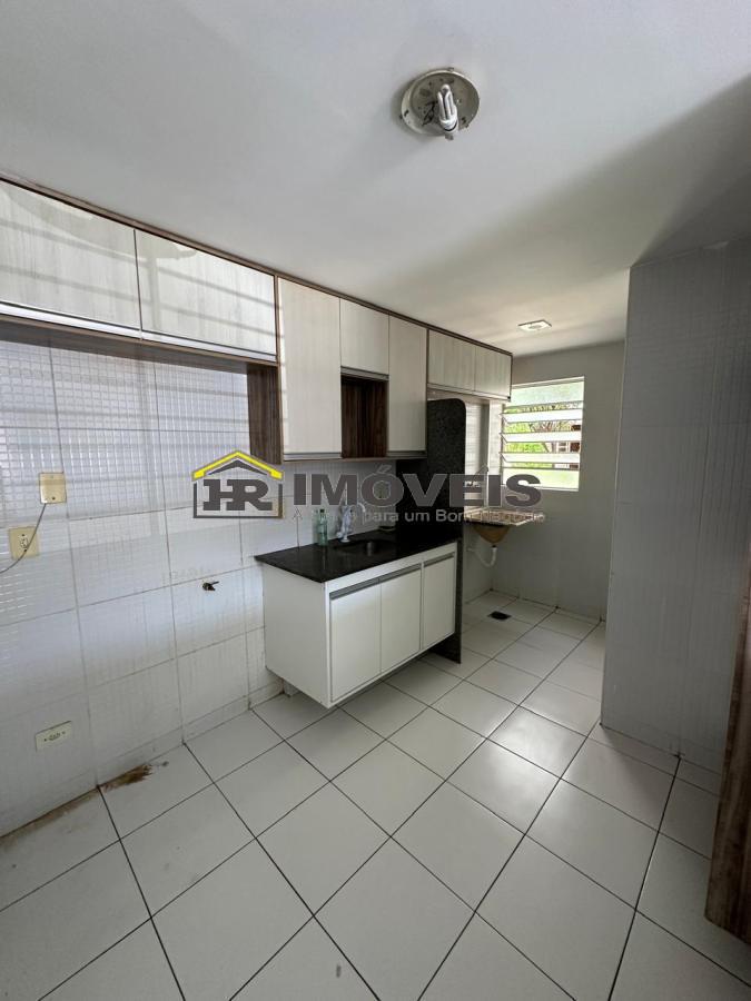 Apartamento à venda com 2 quartos, 64m² - Foto 4