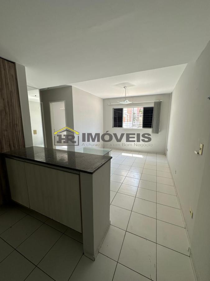 Apartamento à venda com 2 quartos, 64m² - Foto 3