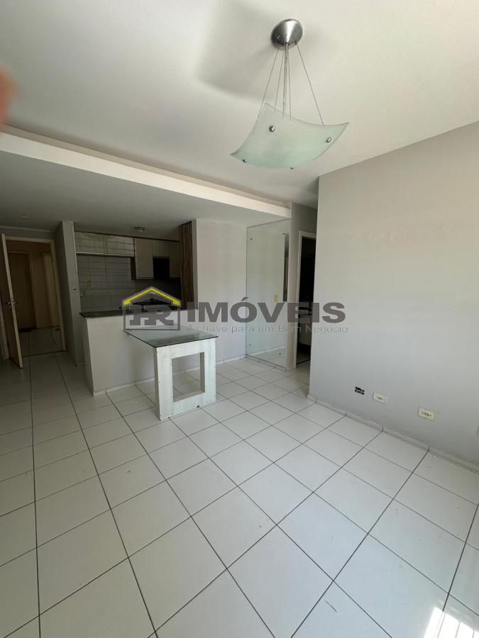 Apartamento à venda com 2 quartos, 64m² - Foto 2