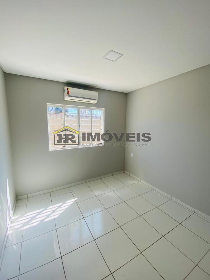 Casa para alugar com 3 quartos, 90m² - Foto 12